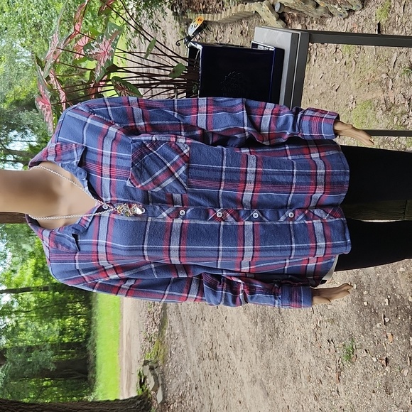 EUC womens "WoolRich" plaid button down thermal shirt - Picture 1 of 9